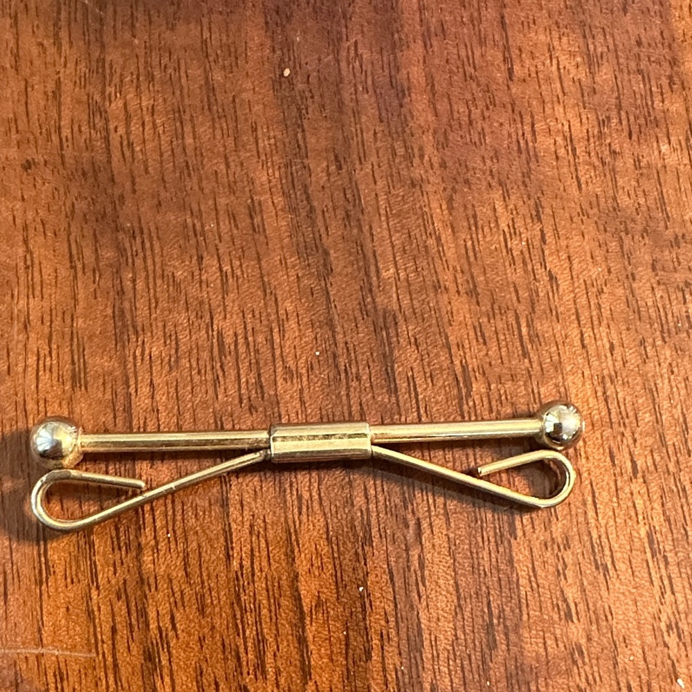 Vintage gold-tone collar bar with ball‎ ends